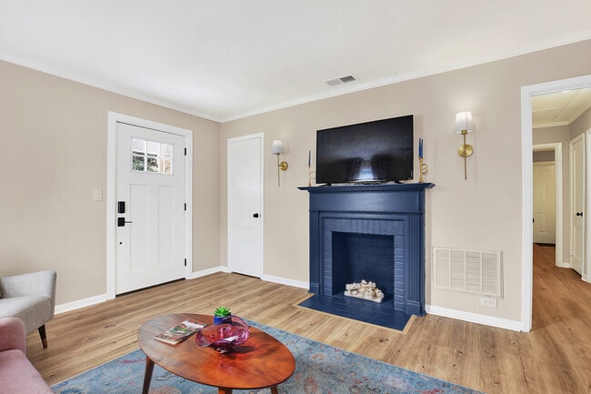 Foto del edificio - 1912 Hawthorne St