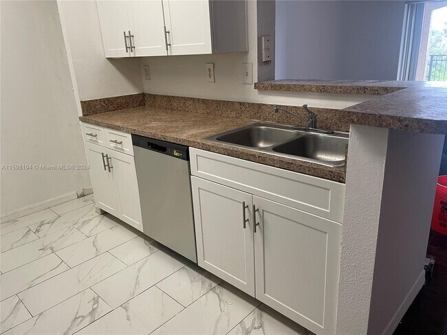 Foto del edificio - 201 SW 116th Ave