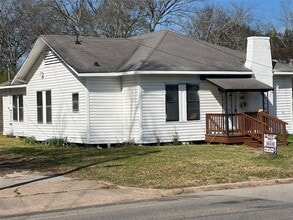 Building Photo - 1101 N 1st St