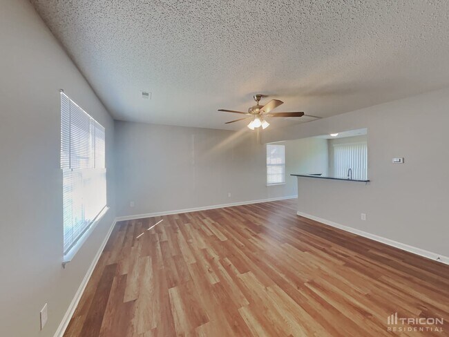 Building Photo - 11542 Stewarts Crossing Dr