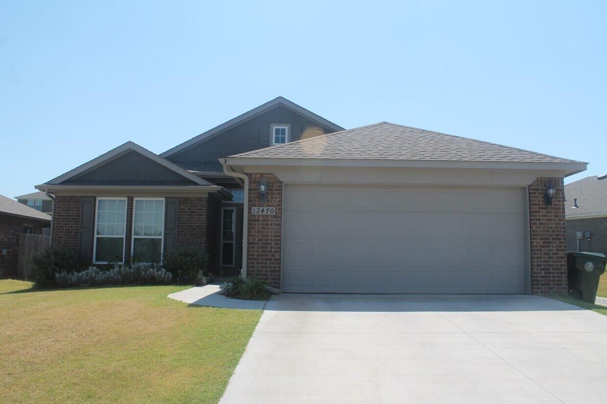 12470 Native Hill Dr, Choctaw, OK 73020 House Rental in Choctaw, OK