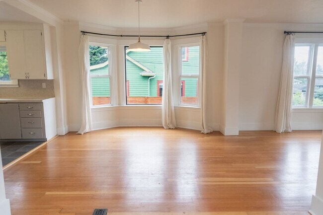 Foto del edificio - 4Bd/2.75Ba Seattle House