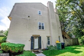 Building Photo - 7216 Lost Spring Ct