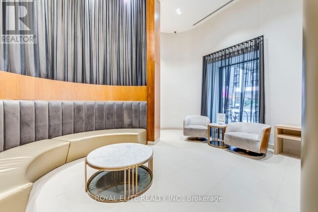 Building Photo - 99 John St