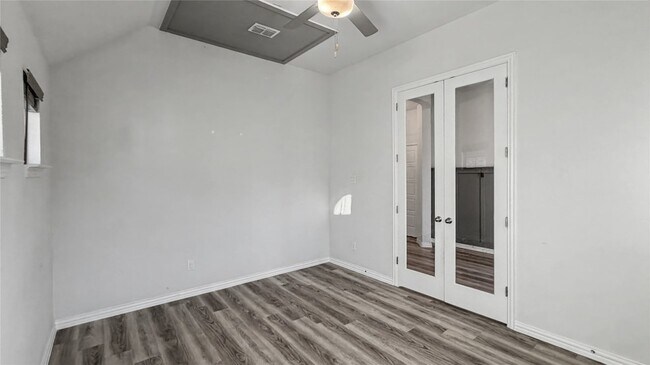 Foto del edificio - 16617 Hidden Cove Dr