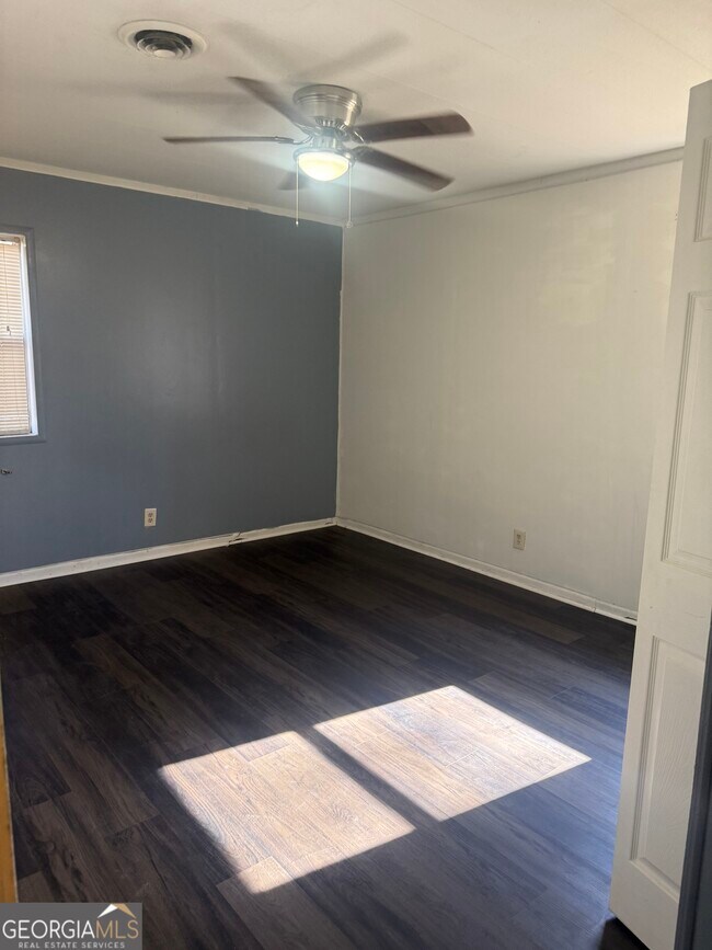 Building Photo - 44 Armstead Dr