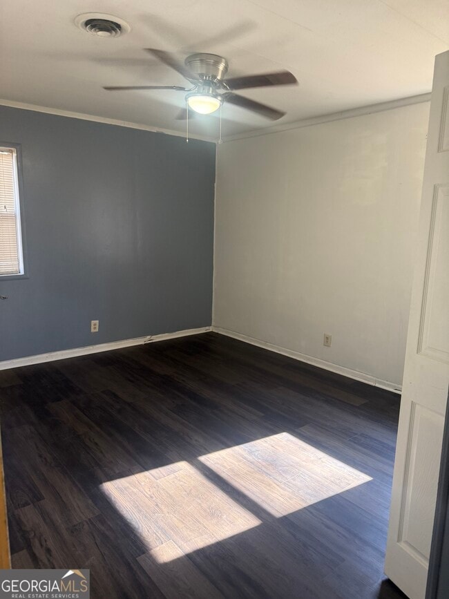 Foto del edificio - 44 Armstead Dr