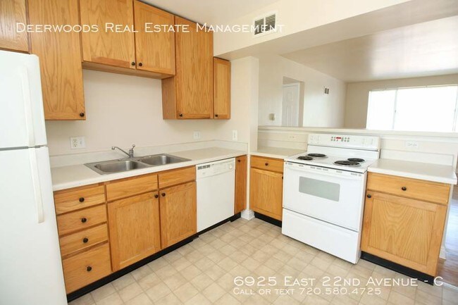Foto del edificio - 6925 E 22nd Ave