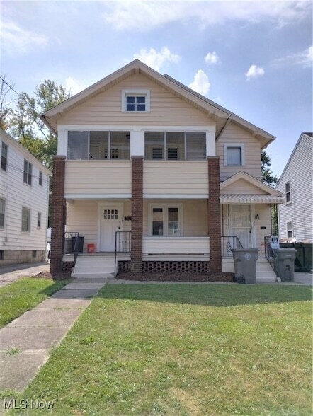 Primary Photo - 155 E Judson Ave