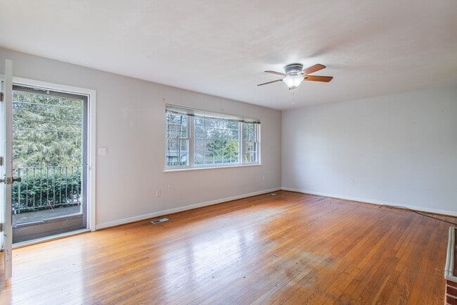 Photo - Convenient to Downtown Brevard House