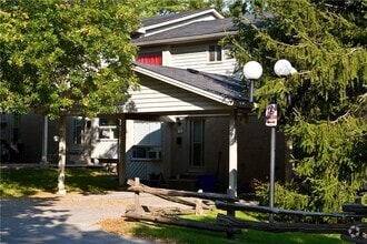 Building Photo - 310 Westminster Avenue