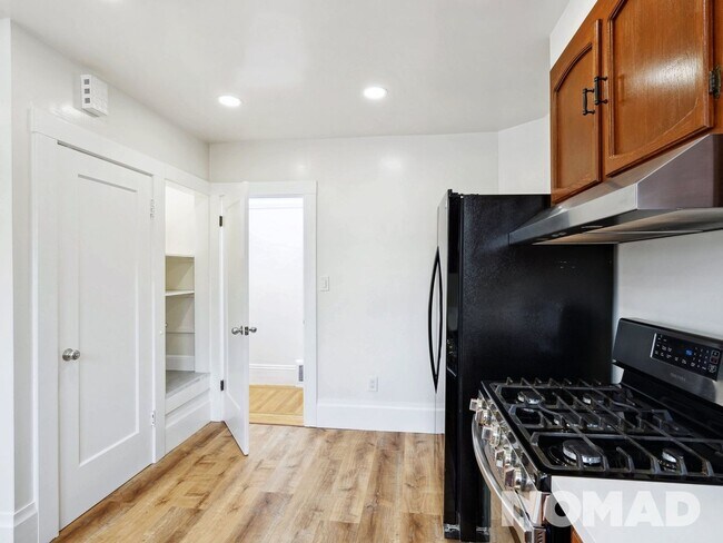 Foto del edificio - 2-Bedroom Spanish Mediterranean Home - San...