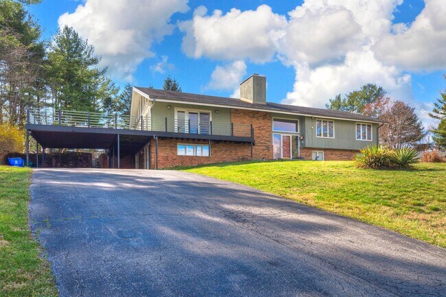 Foto del edificio - 202 Fincastle Dr
