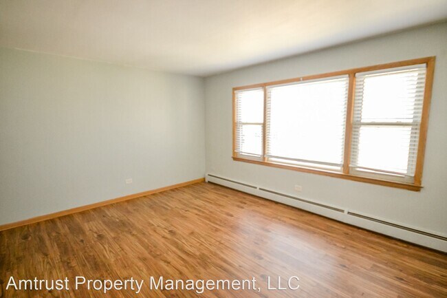Building Photo - 2 br, 1 bath House - 5401 N Newcastle Ave ...