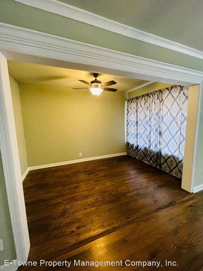 Building Photo - 3 br, 2.5 bath House - 1010 Ramona Dr