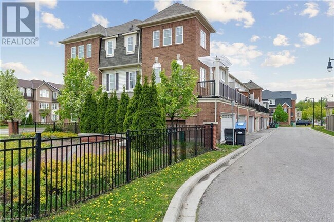 Building Photo - 103 Bleasdale Ave