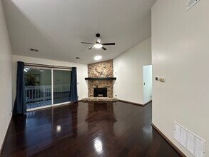 Building Photo - 216 Charleston Ct