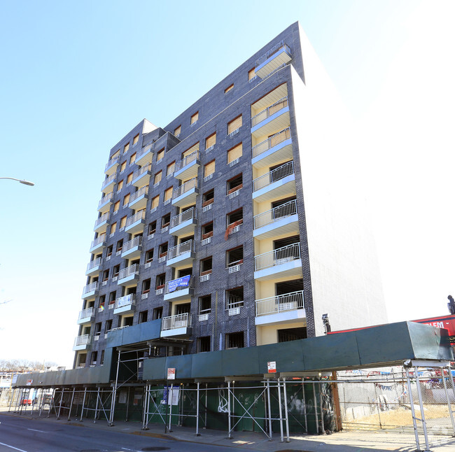 Building Photo - 70-32 Queens Blvd