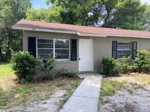 Building Photo - 1713 Birchwood Cir