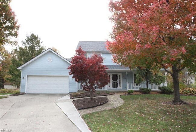 Building Photo - 3533 Parkview Dr