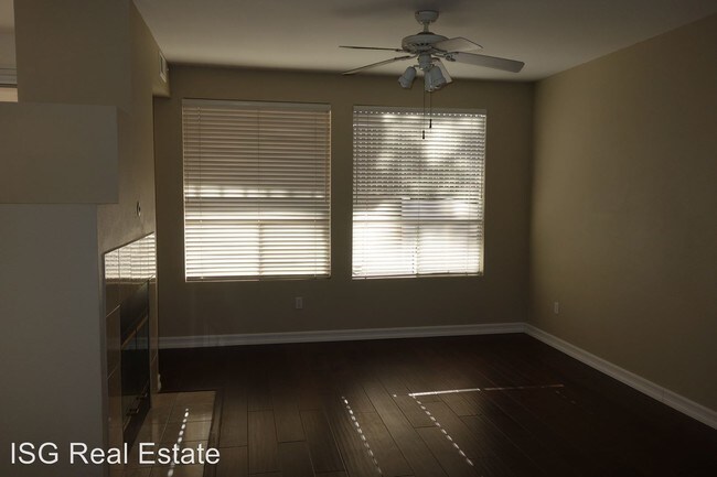 Building Photo - 1385 Serena Cir