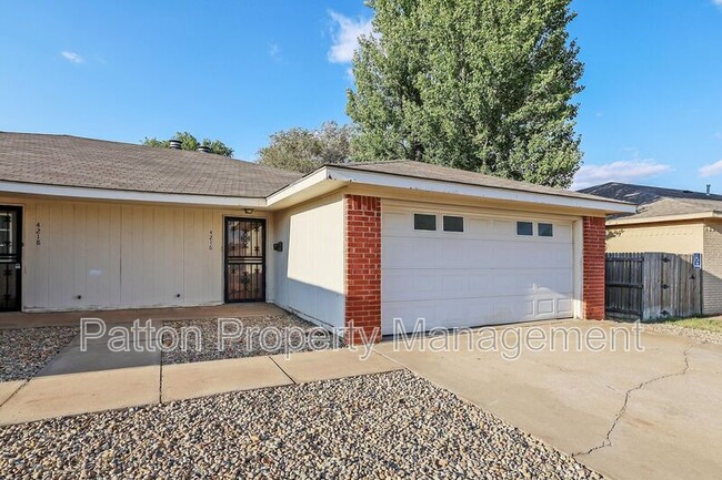 Foto del edificio - 4216 Ridgecrest Cir