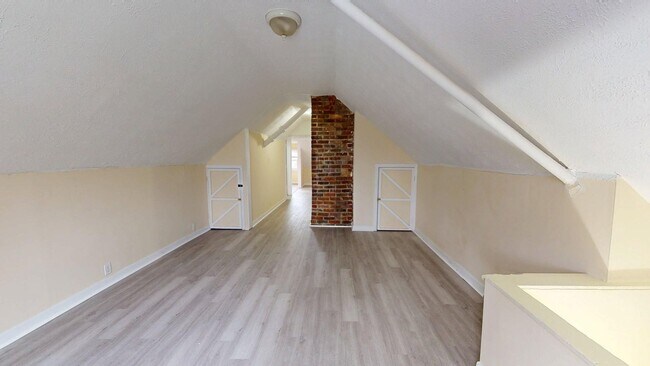 Foto del edificio - 2681 E 126th St