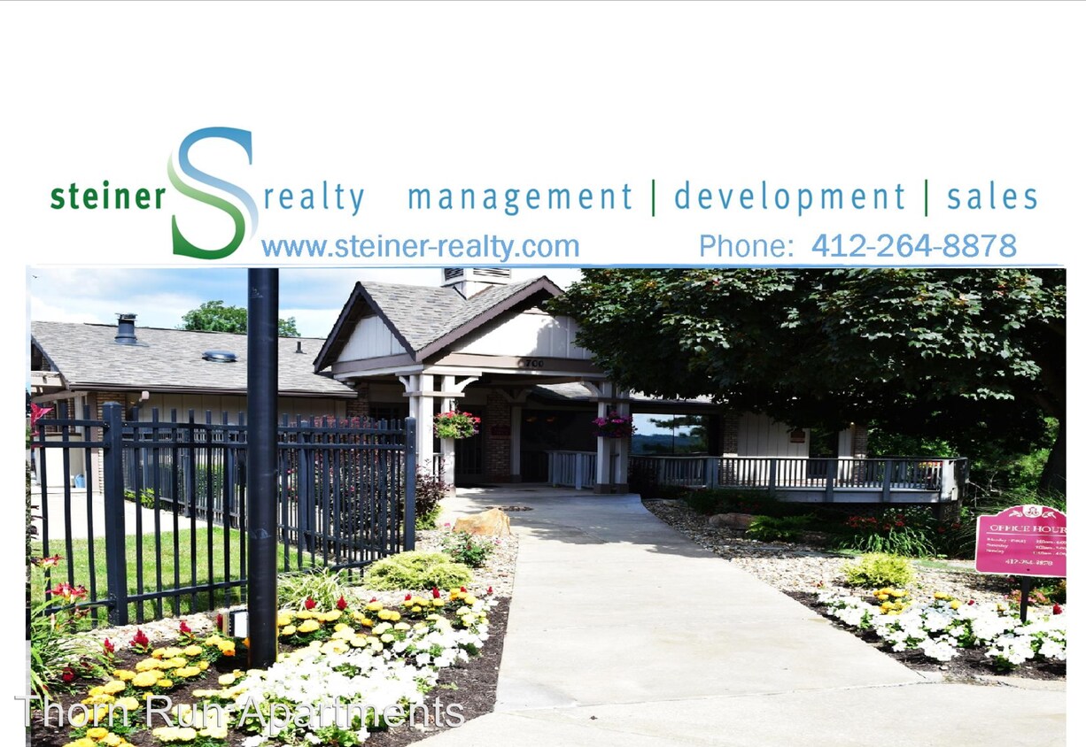 Primary Photo - 300 Lee Dr