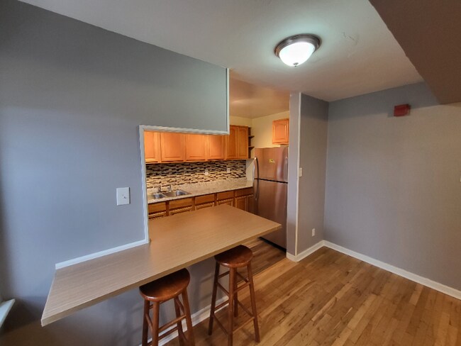 Foto del edificio - 751 Adams Ave