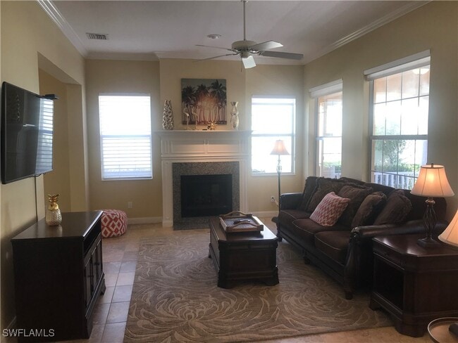 Foto del edificio - 15362 Scrub Jay Ln