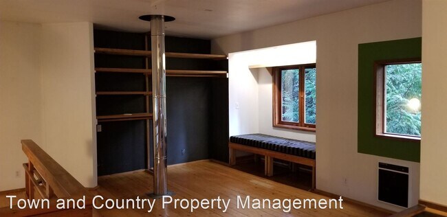 Foto del edificio - 1 br, 1 bath House - 21179 Kingston St NE