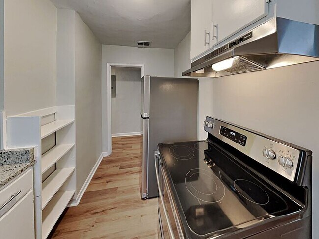 Building Photo - 886 Brandywine St