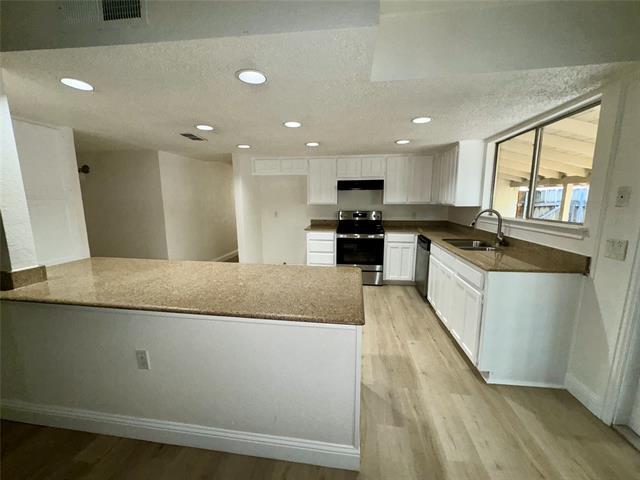 Building Photo - 4718 Crestmont Ct