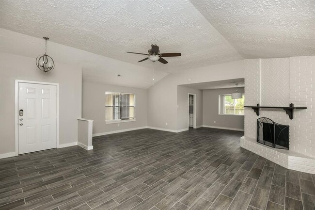 Building Photo - 4403 Pawnee St