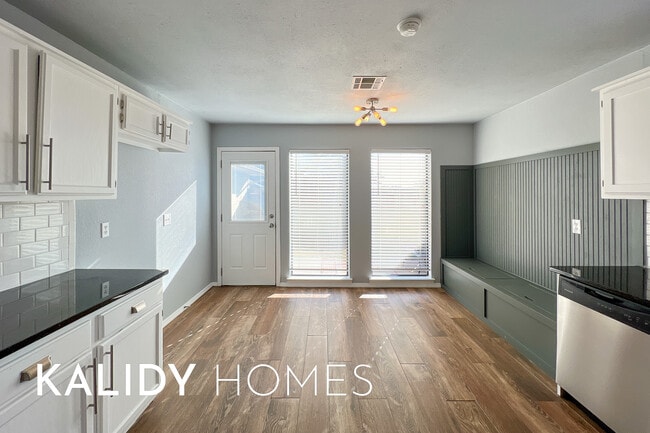 Photo - 1225 Sequoyah St House