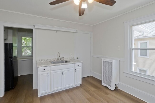 Building Photo - 111-115-115 Groveland St