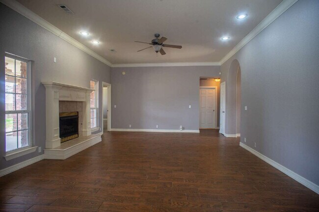 Building Photo - "Spacious 4-Bed Home with Granite Touch & Cozy Fireplace in Springdale!"
