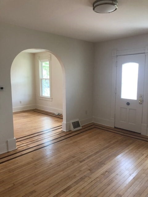 Building Photo - 225 S 5th St