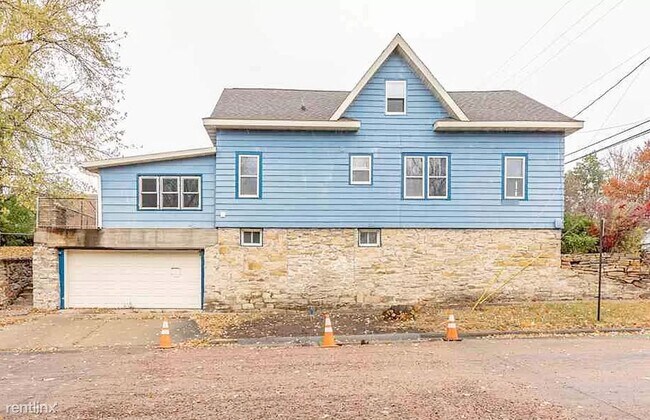 Foto del edificio - 3 br, 2 bath House - 511 7th Street North