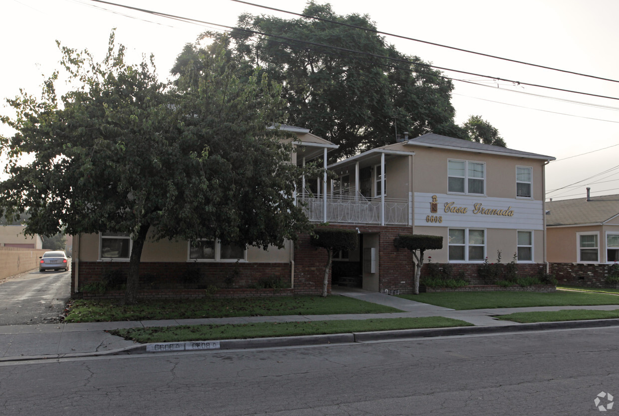 Building Photo - Casa Granada