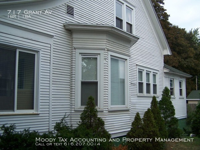 Building Photo - One bedroom house