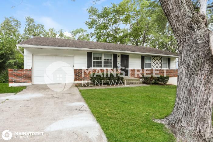 Primary Photo - 8717 E Bannister Ter, Kansas City, MO 64134