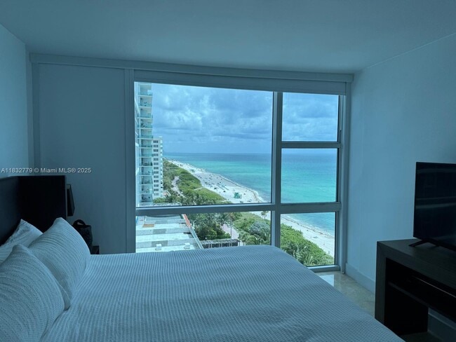 Building Photo - 6801 Collins Ave
