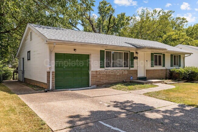 Foto del edificio - 10116 Crown Point Dr