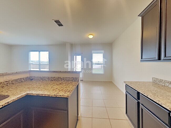 Building Photo - 12882 Cedarcreek Trail