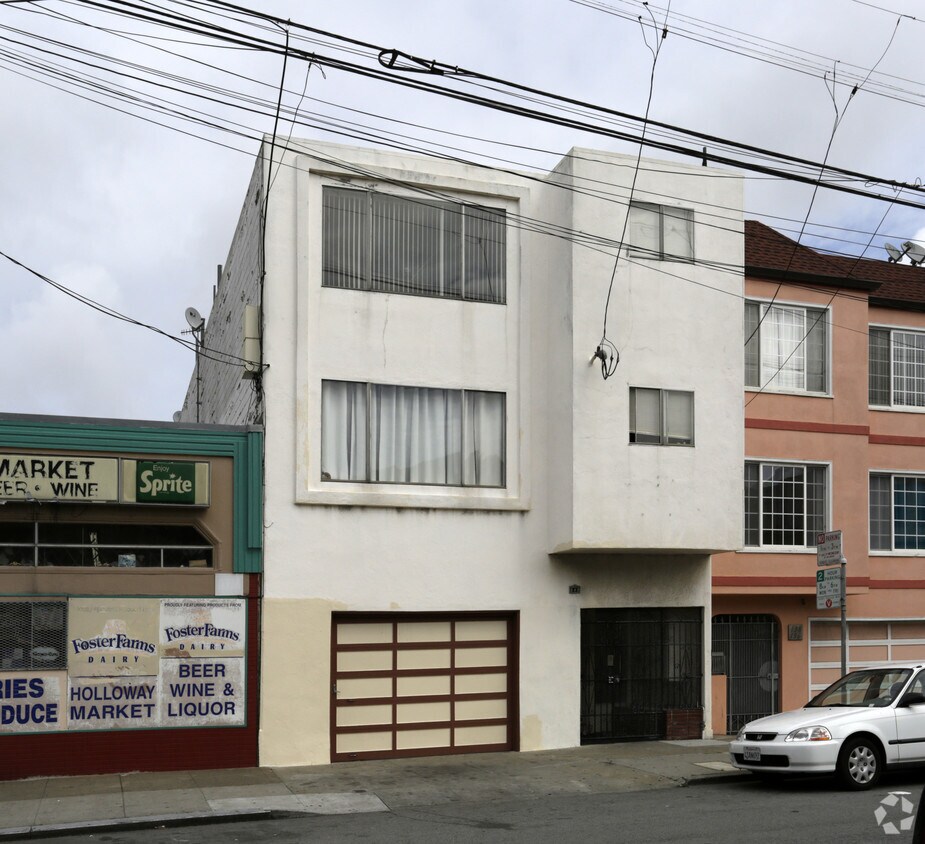 Primary Photo - 142 Holloway Ave