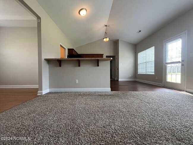 Foto del edificio - 267 Driftwood Ln