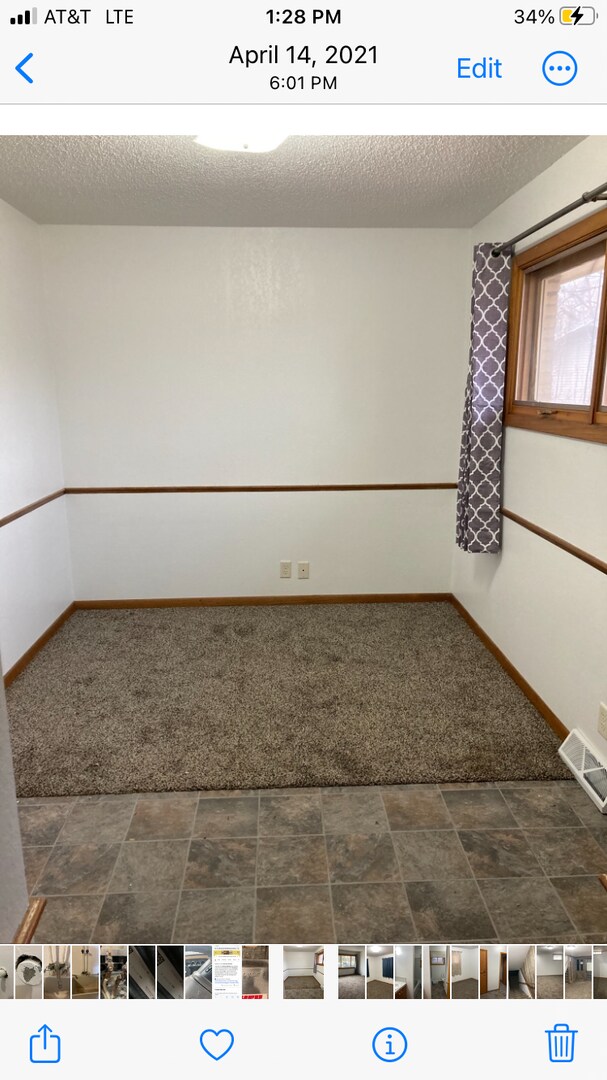 Building Photo - 3 bed 2 Bath Townhouse