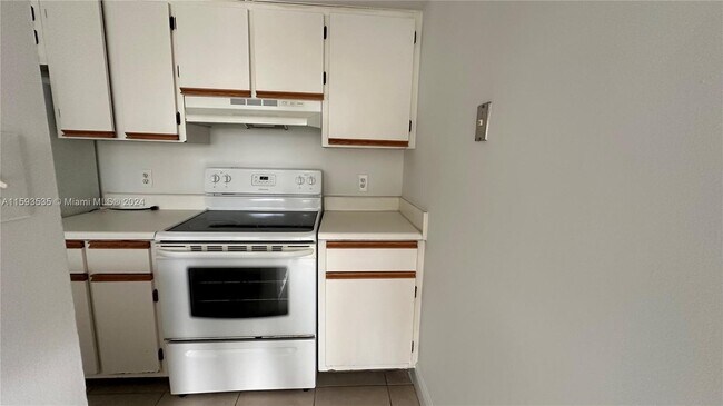 Foto del edificio - 520 S Park Rd