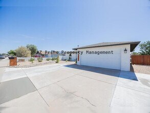 Building Photo - 10251 N 53rd Ave
